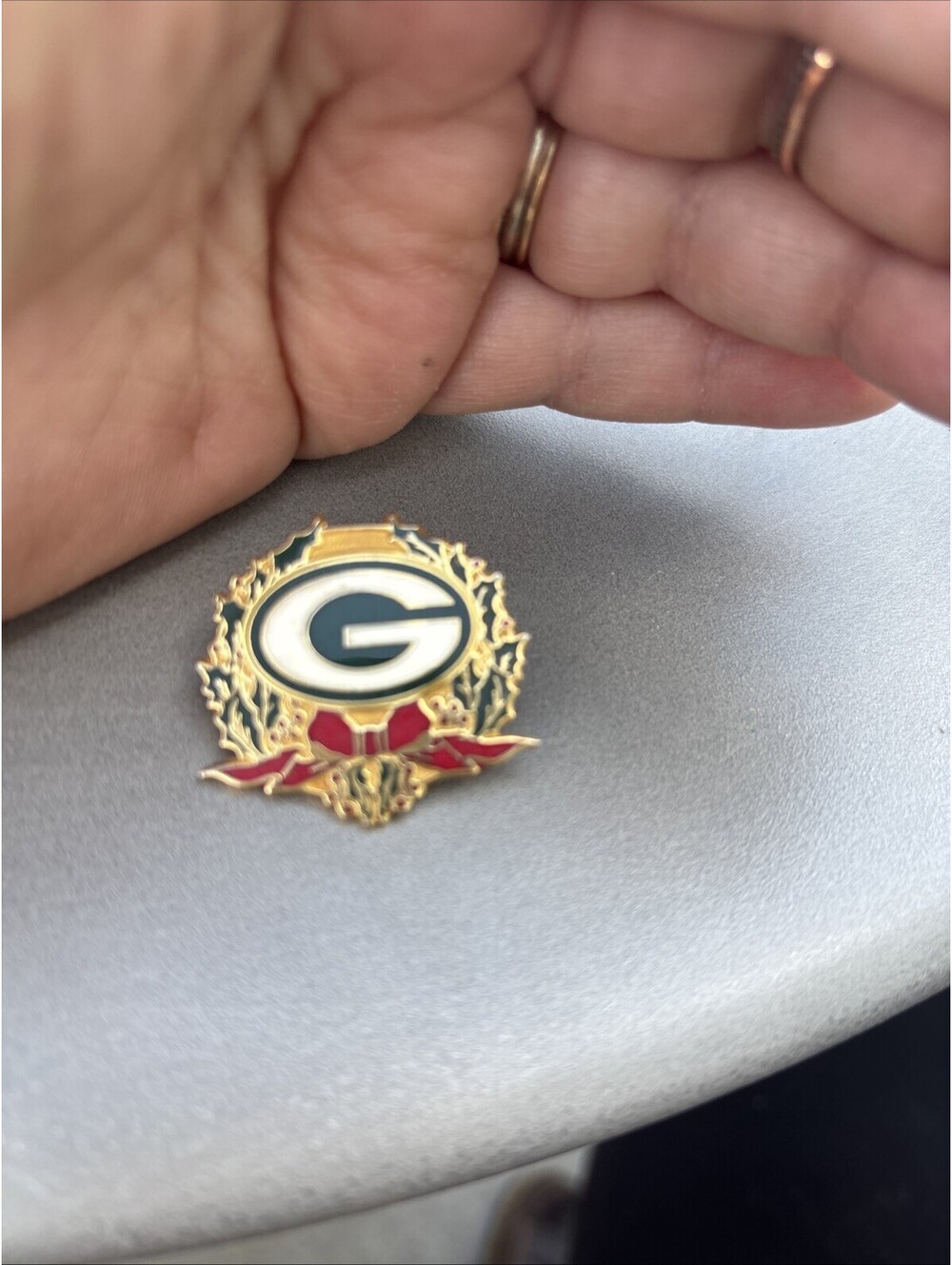 1998 Green Bay Packers Peter David Christmas Wreath Collectible Pin